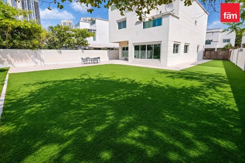 Vila di Dubai, UEA 4 kamar tidur, 501.5 m2 nomor 708213