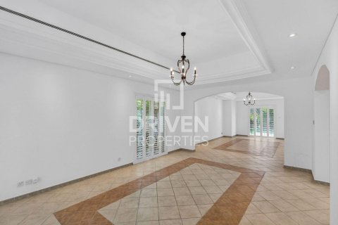 Vila di Dubai Investment Park, UEA 5 kamar tidur, 828.51 m2 nomor 745951 - foto 4