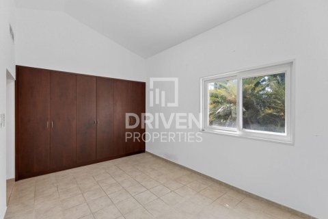 Vila di Dubai Investment Park, UEA 5 kamar tidur, 828.51 m2 nomor 745951 - foto 10