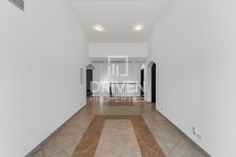 Vila di Dubai Investment Park, UEA 5 kamar tidur, 828.51 m2 nomor 745951 - foto 7