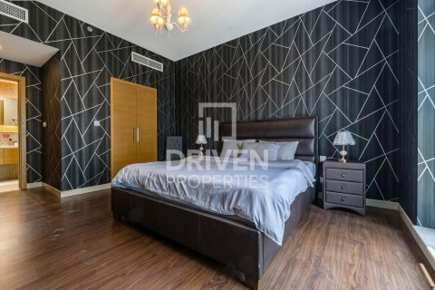 Downtown Dubai (Downtown Burj Dubai), Dubai, UAE의 임대용 아파트 침실 2개, 114.36제곱미터 번호 745945 - 사진 9