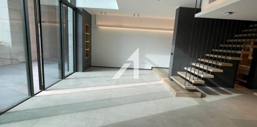 Apartament në Dubai, Emiratet e Bashkuara Arabe 2 dhoma gjumi, 125.7 m2. № 629828