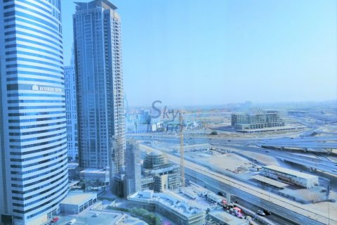 Apartment in Jumeirah Lake Towers, Dubai, UAE 1 bedroom, 92.2 sq.m. № 629826 - photo 17