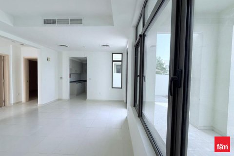 Villetta a schiera in affitto a Reem, Dubai, EAU 3 camere da letto, 282.6 mq. № 640584 - foto 5