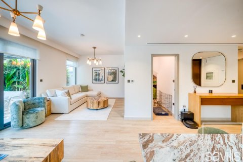 Vila v Tilal Al Ghaf, Dubai, SAE 4 spálne, 247.12 m2 č. 755275 - Fotografia 5