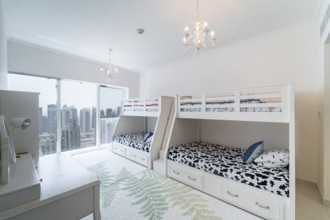 Lägenhet till försäljning i Dubai Marina, Dubai, UAE 2 sovrum, 143 kvm Nr. 696541 - fotografi 13