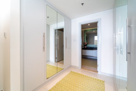 Lägenhet till försäljning i Dubai Marina, Dubai, UAE 2 sovrum, 143 kvm Nr. 696541 - fotografi 16