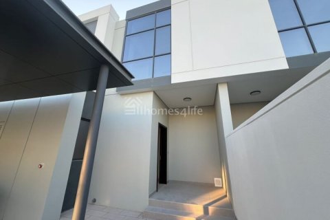 Rumah bandar di Al Furjan, Dubai, UAE 3 bilik tidur, 255 meter persegi № 677758