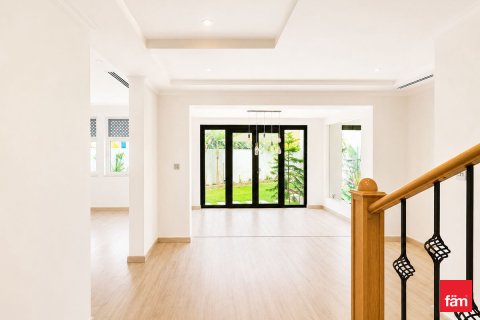 Villa till försäljning i Jumeirah Park, Dubai, UAE 3 sovrum, 550.7 kvm Nr. 710686 - fotografi 11