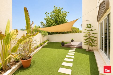 Villa till försäljning i Jumeirah Park, Dubai, UAE 3 sovrum, 550.7 kvm Nr. 710686 - fotografi 5