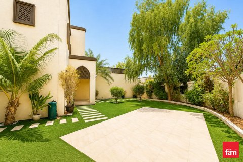 Villa till försäljning i Jumeirah Park, Dubai, UAE 3 sovrum, 550.7 kvm Nr. 710686 - fotografi 22