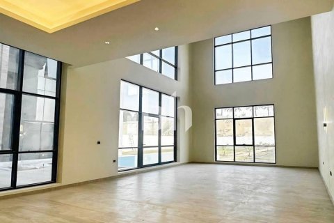 Villa para arrendamento em Nadd Al Sheba, Dubai, EAU 6 quartos, 2787 m2 № 642572 - foto 5