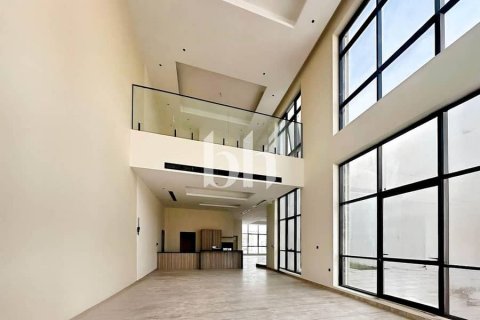 Villa para arrendamento em Nadd Al Sheba, Dubai, EAU 6 quartos, 2787 m2 № 642572 - foto 15