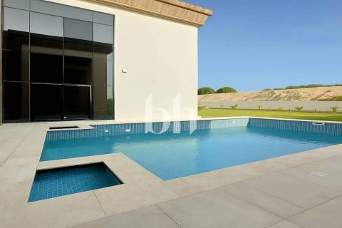 Villa para arrendamento em Nadd Al Sheba, Dubai, EAU 6 quartos, 2787 m2 № 642572 - foto 28