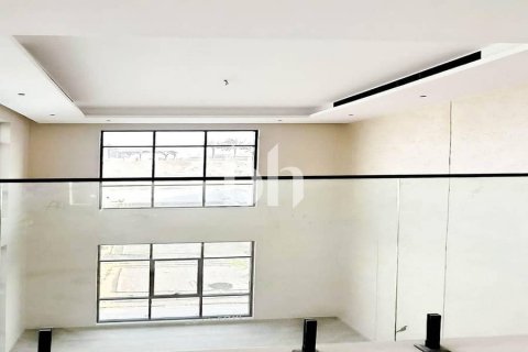 Villa para arrendamento em Nadd Al Sheba, Dubai, EAU 6 quartos, 2787 m2 № 642572 - foto 12