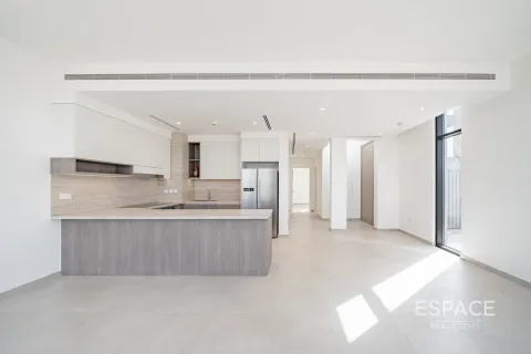 Vilă de închiriat în Mudon, Dubai, EAU 3 dormitoare, 206 mp.  №661199 - poză 2