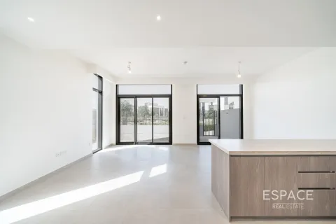 Vilă de închiriat în Mudon, Dubai, EAU 3 dormitoare, 206 mp.  №661199 - poză 3