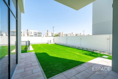 Vila v Al Furjan, Dubai, SAE 4 spálne, 380 m2 č. 661198 - Fotografia 8