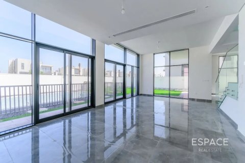 Vila v Al Furjan, Dubai, SAE 4 spálne, 380 m2 č. 661198 - Fotografia 2