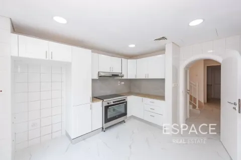 Villa zur Miete in The Springs, Dubai, VAE 3 Schlafzimmer, 209 m2 Nr. 661202 - Foto 6