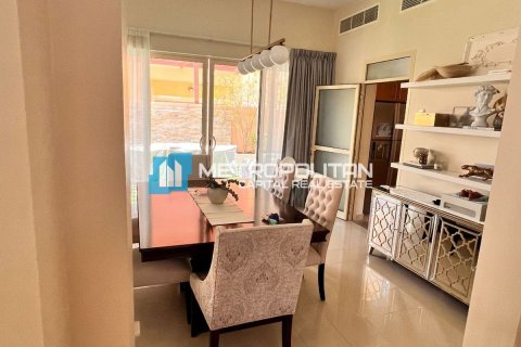 Villa itt: Al Raha Gardens, Abu Dhabi, EAE, 3 hálószoba, 360.9 m², azonosító: 662171 - fénykép 8