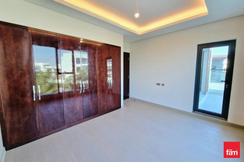 Vila di Dubai, UEA 7 kamar tidur, 388.3 m2 nomor 669916 - foto 2
