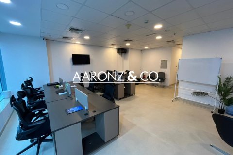 Ured u gradu Business Bay, Dubai, UAE 70 m2 Br. 701942 - Slika 2