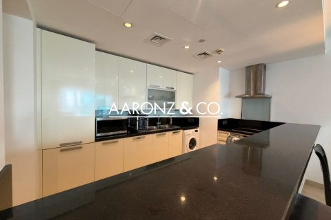 Lägenhet uthyres i Jumeirah Lake Towers, Dubai, UAE 2 sovrum, 117 kvm Nr. 701944 - fotografi 13