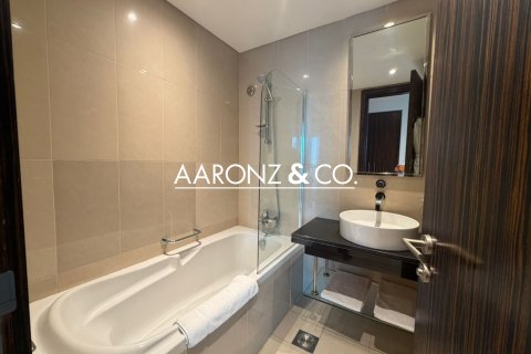 Lägenhet uthyres i Jumeirah Lake Towers, Dubai, UAE 2 sovrum, 117 kvm Nr. 701944 - fotografi 18