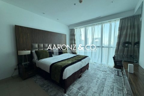 Lägenhet uthyres i Jumeirah Lake Towers, Dubai, UAE 2 sovrum, 117 kvm Nr. 701944 - fotografi 9