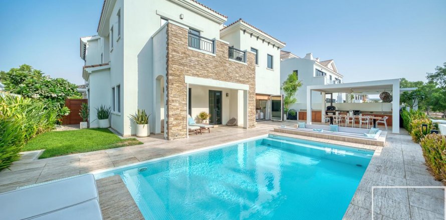 Vila v Jumeirah Golf Estates, Dubai, SAE 5 ložnice, 511 m² Č.: 638056