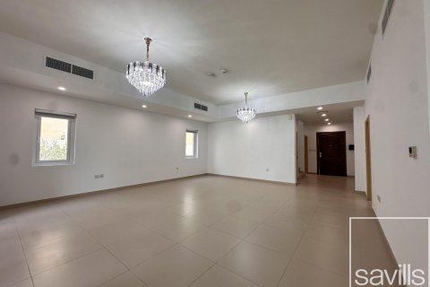 Vilë në Dubai Land, Dubai, Emiratet e Bashkuara Arabe 4 dhoma gjumi, 400 m2. № 638058 - Foto 14