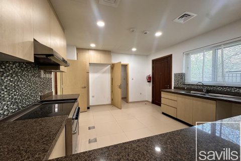 Vilë në Dubai Land, Dubai, Emiratet e Bashkuara Arabe 4 dhoma gjumi, 400 m2. № 638058 - Foto 8