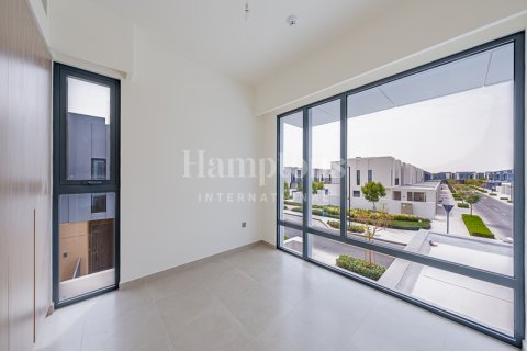 Villa zur Miete in The World Islands, Dubai, VAE 4 Schlafzimmer, 260.40710900 m2 Nr. 651227 - Foto 12