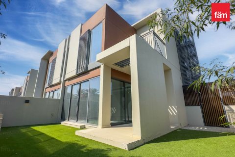 Huvila Dubai, Arabiemiraatit 4 makuuhuonetta, 252 m2 № 682388 - kuva 2