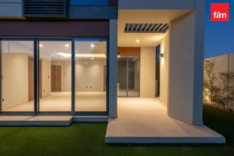 Villa i Dubai, UAE 4 soveværelser, 252 kvm № 682388