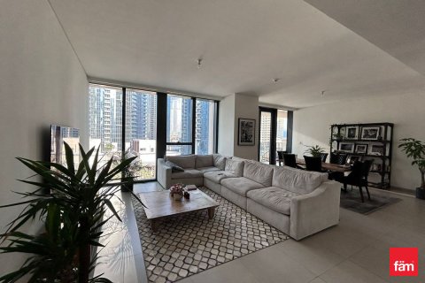 Huoneisto Downtown Dubai (Downtown Burj Dubai), Arabiemiraatit 2 makuuhuonetta, 161.6 m2 № 682389
