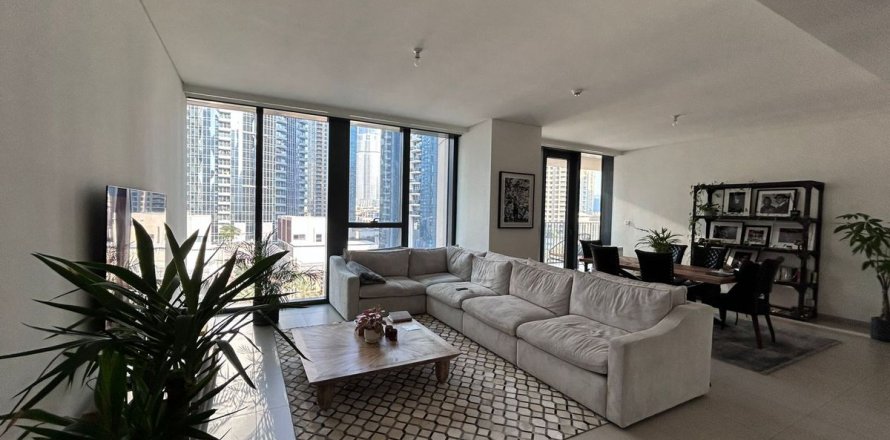 Apartment in Downtown Dubai (Downtown Burj Dubai), UAE 2 bedrooms, 161.6 sq.m. № 682389