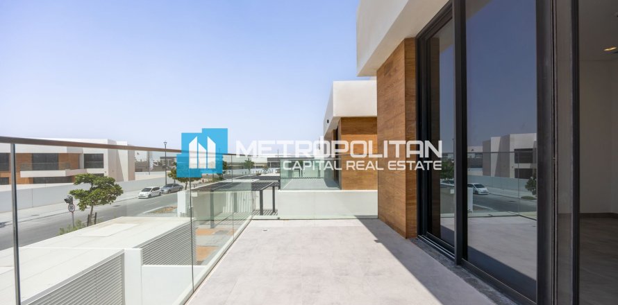 Vila di Saadiyat Island, Abu Dhabi, UAE 4 bilik tidur, 618.5 meter persegi № 633925