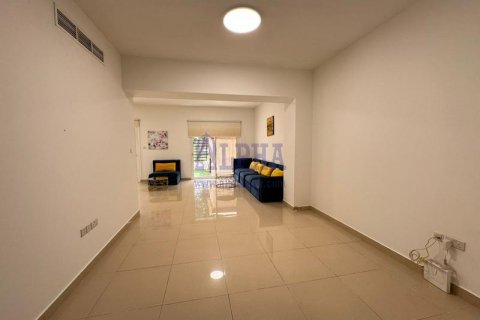 Снять в аренду таунхаус в Mina Al Arab, Рас-эль-Хайма, ОАЭ 3 спальни, 213.7м2, № 633921 - фото 2