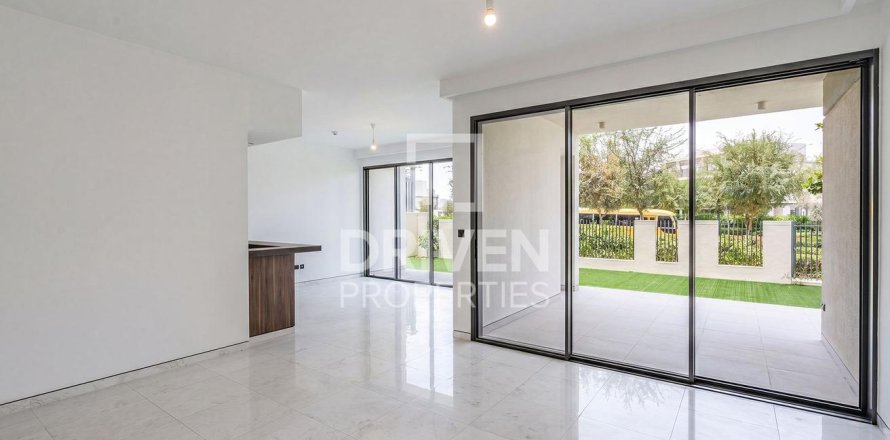 Villa in Tilal Al Ghaf, Dubai, VAE: 4 Schlafzimmer, 347.46 m2 Nr. 743710