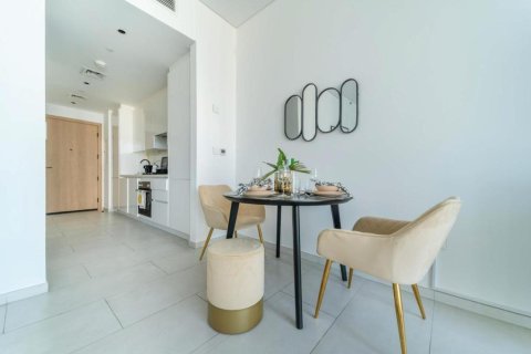 Business Bay, Dubai, UAE의 판매용 아파트 64제곱미터 번호 652662 - 사진 7