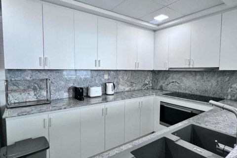 דירה למכירה ב Jumeirah Beach Residence, Dubai, איחוד האמירויות 2 חדרי שינה, 155 מ"ר, מספר 652661 - תמונה 9