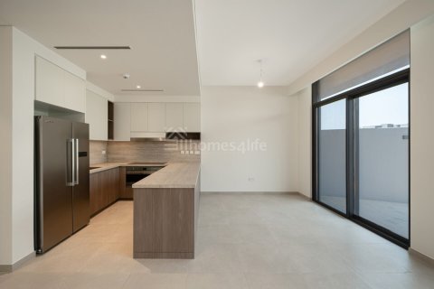 Shtëpi në qytet në Mudon, Dubai, Emiratet e Bashkuara Arabe 3 dhoma gjumi, 218 m2. № 726427 - Foto 10