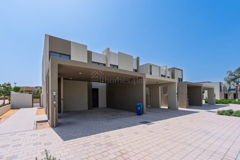 Willa na sprzedaż w Dubai Land, Dubai, ZEA 4 sypialnie, 249 mkw., nr 726429 - zdjęcie 15