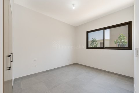 Willa na sprzedaż w Dubai Land, Dubai, ZEA 4 sypialnie, 249 mkw., nr 726429 - zdjęcie 5