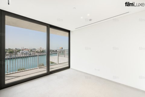 Dubai、UAE にあるマンションの賃貸物件 4ベッドルーム、331.1 m2、No685885 - 写真 10