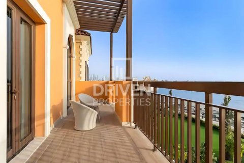 Vila v Jumeirah, Dubai, SAE 5 ložnice, 634.53 m² Č.: 743375 - fotografie 28