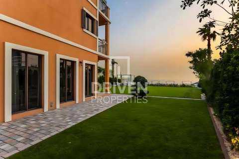 Vila v Jumeirah, Dubai, SAE 5 ložnice, 634.53 m² Č.: 743375 - fotografie 26