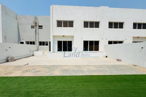 Villa in affitto a Umm Suqeim, Dubai, EAU 4 camere da letto, 371.6 mq. № 634136 - foto 30